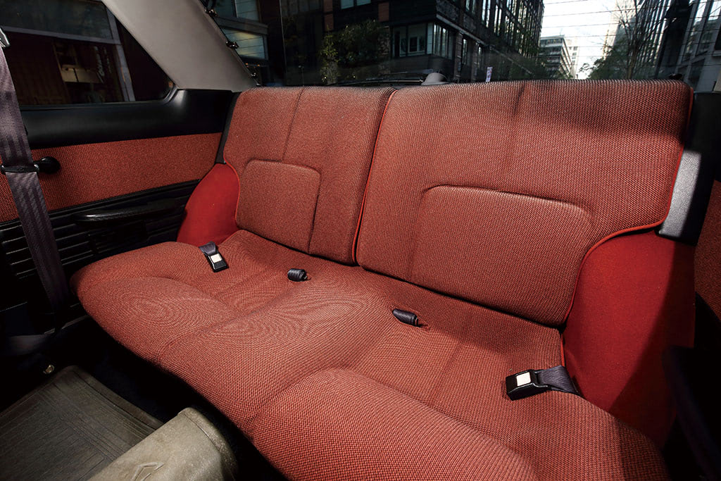 30年超の歴史を経て走行距離は11万㎞！｜その姿はまるで新車のような美