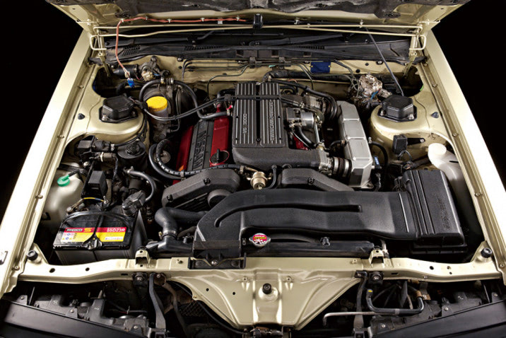 希少日産F31レパード前期アルティマVG30DEエンジンマウント オーナーにとって「2台の本命の愛車」の1台、1988年式日産 レパード