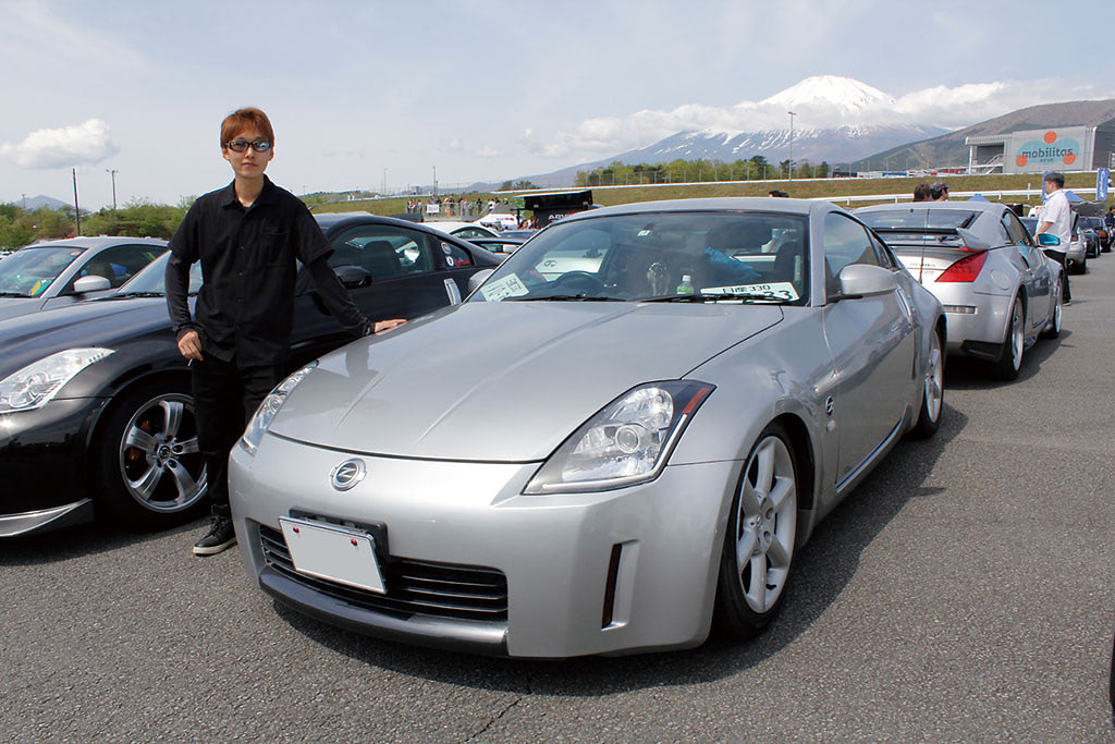 造園業の技を生かし全身人工芝でラッピング！ 「ADVANオール