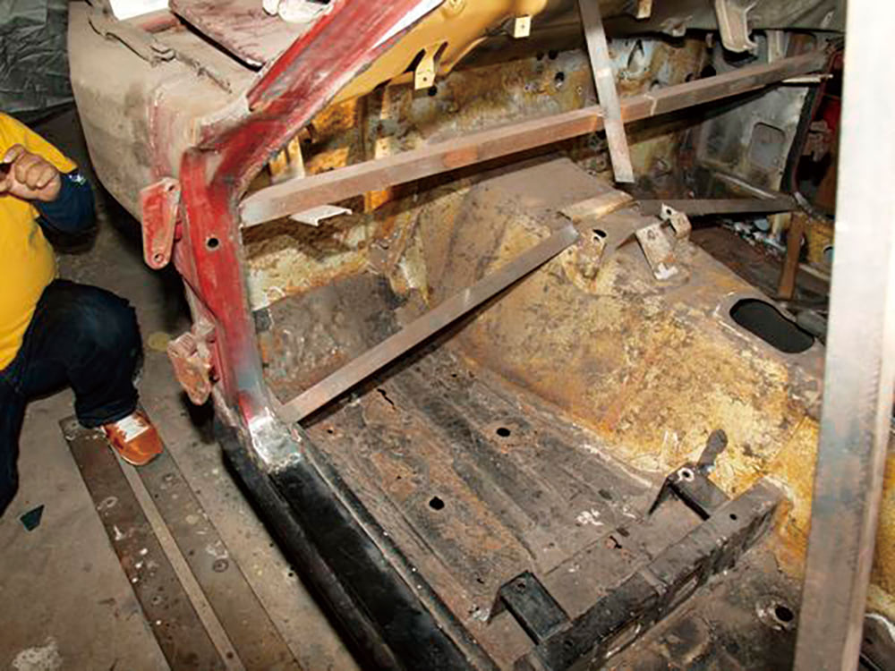 フレームやステップもしっかり修復｜ボロボロのZ432がレストアで復活