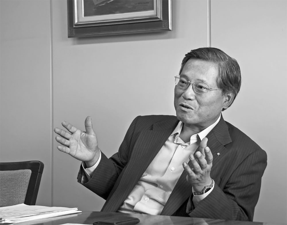 人物 川崎汽船株式會社 常務執行役員村上栄一