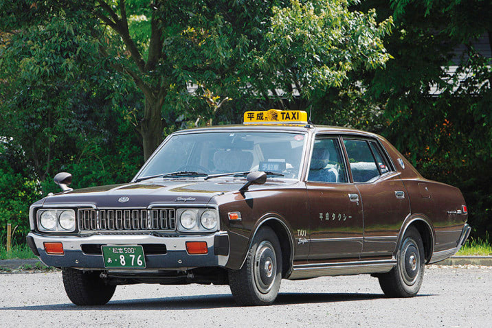営業中の旧車のタクシー!? 330グロリア タクシー仕様 | NostalgicHero