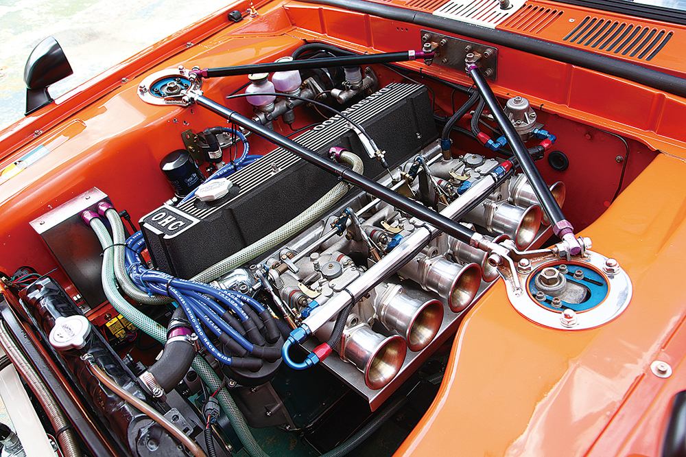 トランクの燃料ポンプは3基掛け！ スカイライン2000 GT 5