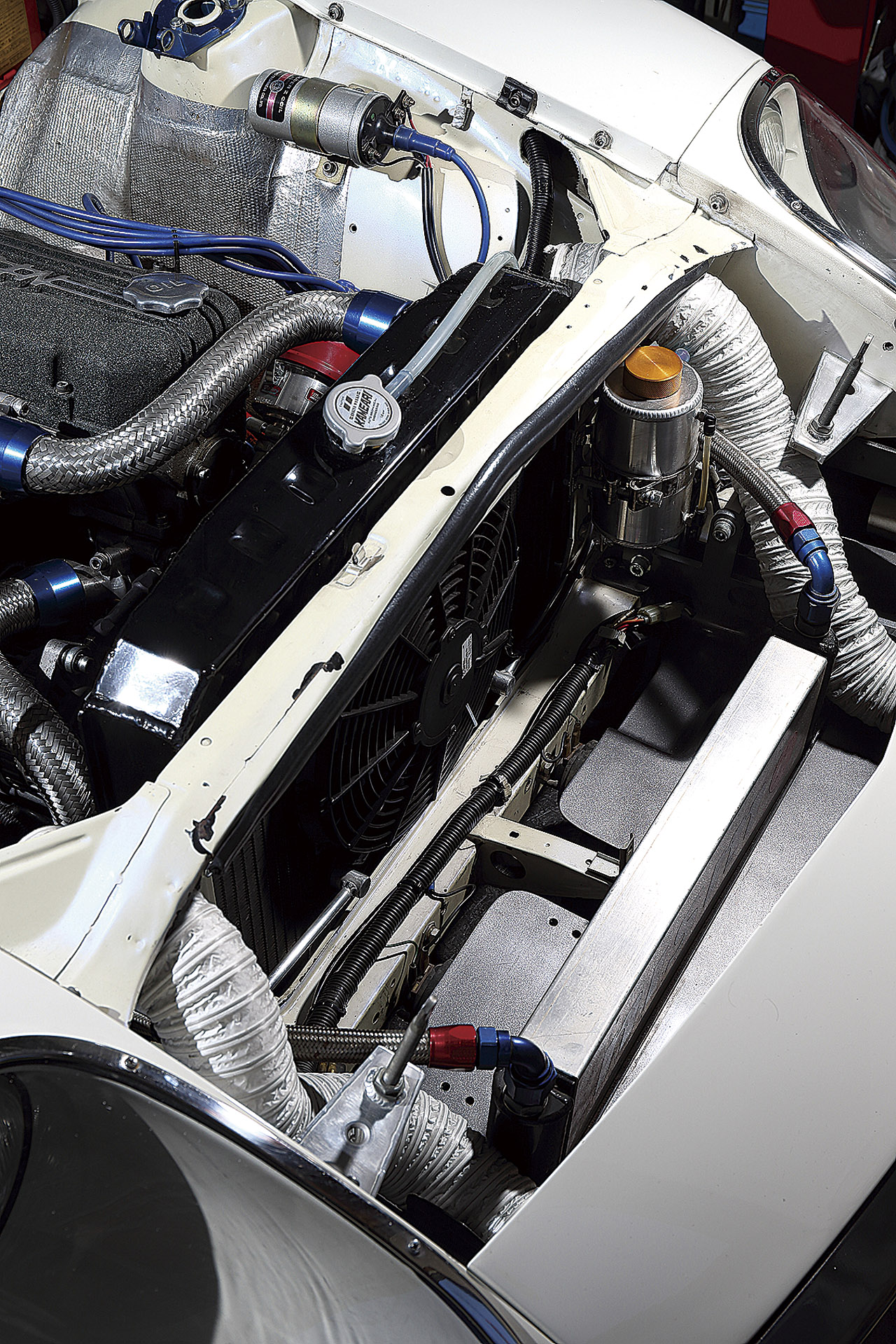 日産自動車スポーツ相談室発行 L28クロスフローエンジン