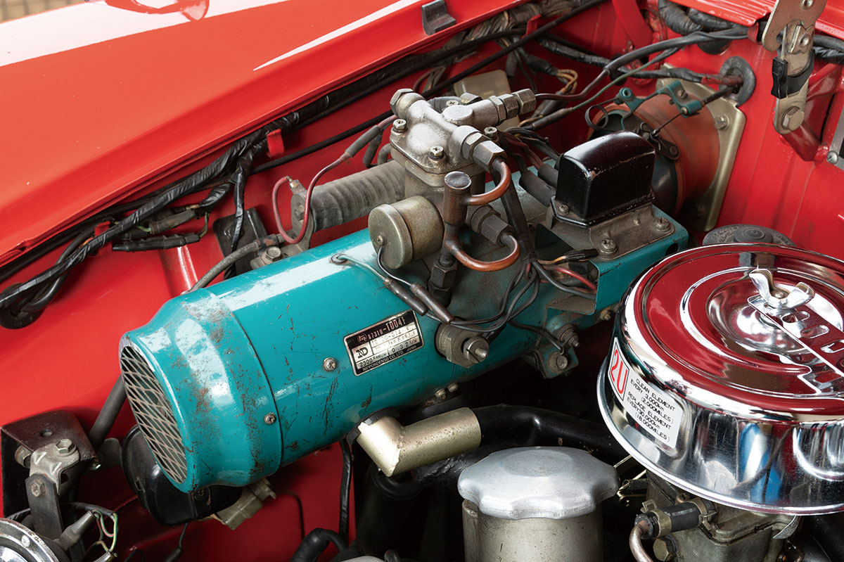 ヨタハチとおなじ45馬力のツインキャブエンジン搭載 トヨタ パブリカコンバーチブル Vol 2 Nosweb Jp ノスウェブドットジェイピー Goo ニュース