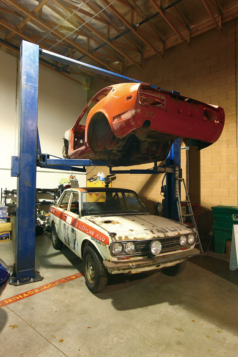 1⁄24 サニトラ 完成品 街道レーサー 旧車 シャコタン サニートラック 日産