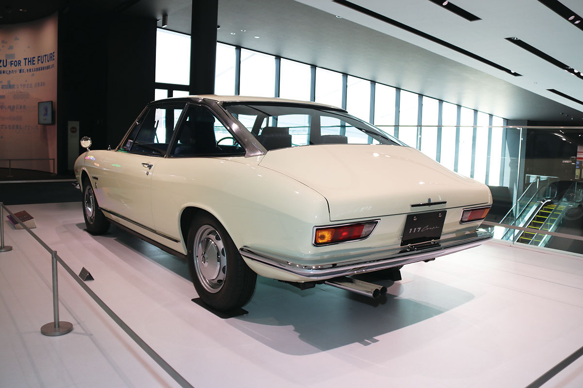 ジェミニ！ 昔は乗用車もつくっていた。31台のクルマたちが集ういすゞ