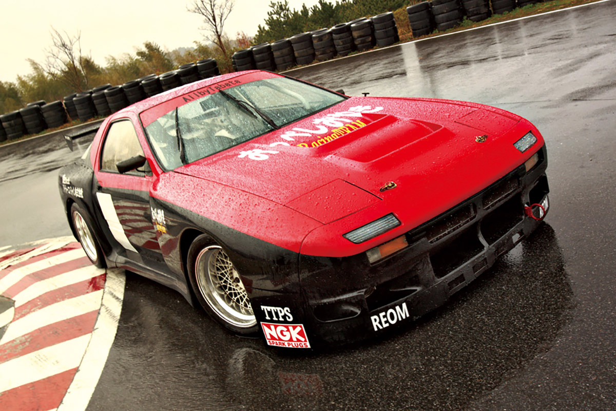 今はなき「マツダスピード」純正ペリフェラルポート仕様！｜マツダ