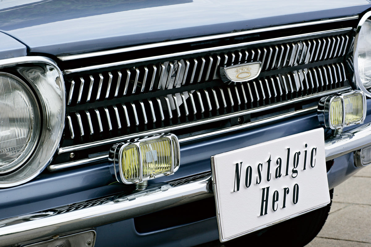 80年代 ビンテージ トヨタ カローラ デラックス 金メッキ 灰皿 旧車 当時物 80年代 ビンテージ トヨタ カローラ デラックス 金メッキ 灰皿