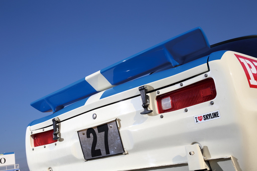 本物から型取りしたワークスオーバーフェンダー｜L28改 72年式 日産