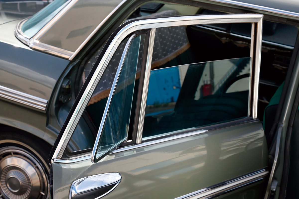 全幅1845mmはベースのクラウンから150mm増！ トヨタの大型乗用車の意欲