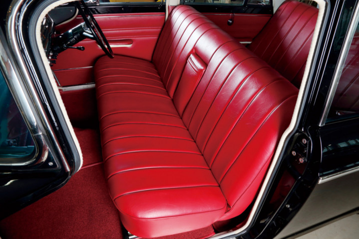 【激レア！】バスの座席　アメリカン　ヴィンテージ 激レア！】バスの座席アメリカンヴィンテージ