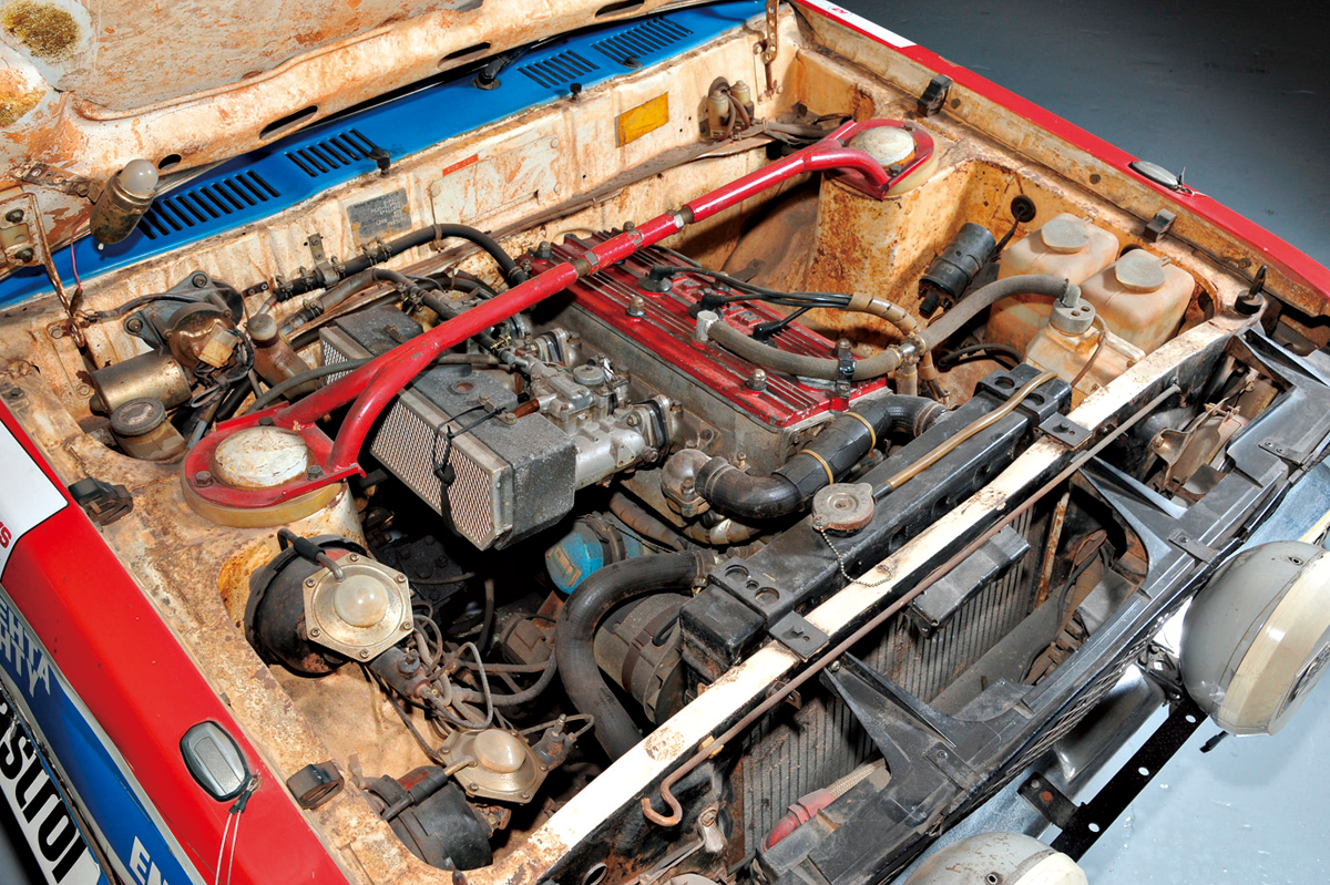 非売品 日産自動車開発の歴史 上下巻セット 日産のワンエイティといえばSX…だけじゃない！「1949年型日産180