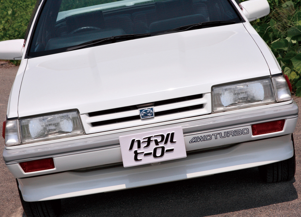 このボンネットの中にスペアタイヤ 乗用四駆の老舗 富士重工業 が出した初めての 1985年式スバル レオーネ 3ドアクーペ Rx Ii Vol 1 Nosweb Jp 日本の旧車webマガジン ノスウェブドットジェイピー