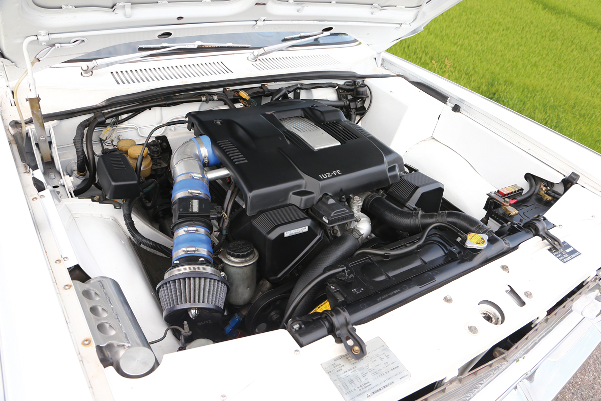 カタチにほれた「デボネア愛」。トヨタ製V8を搭載し生まれ変わっ