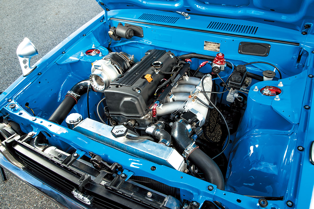 K24型直列4気筒DOHC VTEC搭載!!】オーナーの自宅ガレージでエンジンを 