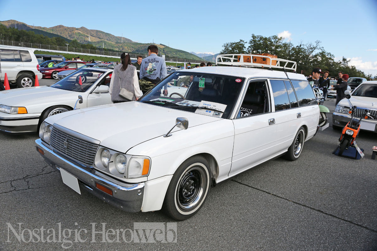 m*9様 GX70G マーク2ワゴン フジツボ マフラー マーク2バン m*9