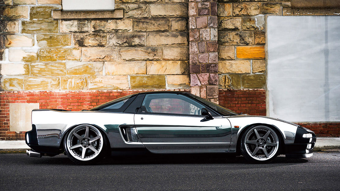 磨きに費やした時間は約3か月!!】鏡面ボディがマジ、ハンパねぇ！ 生足