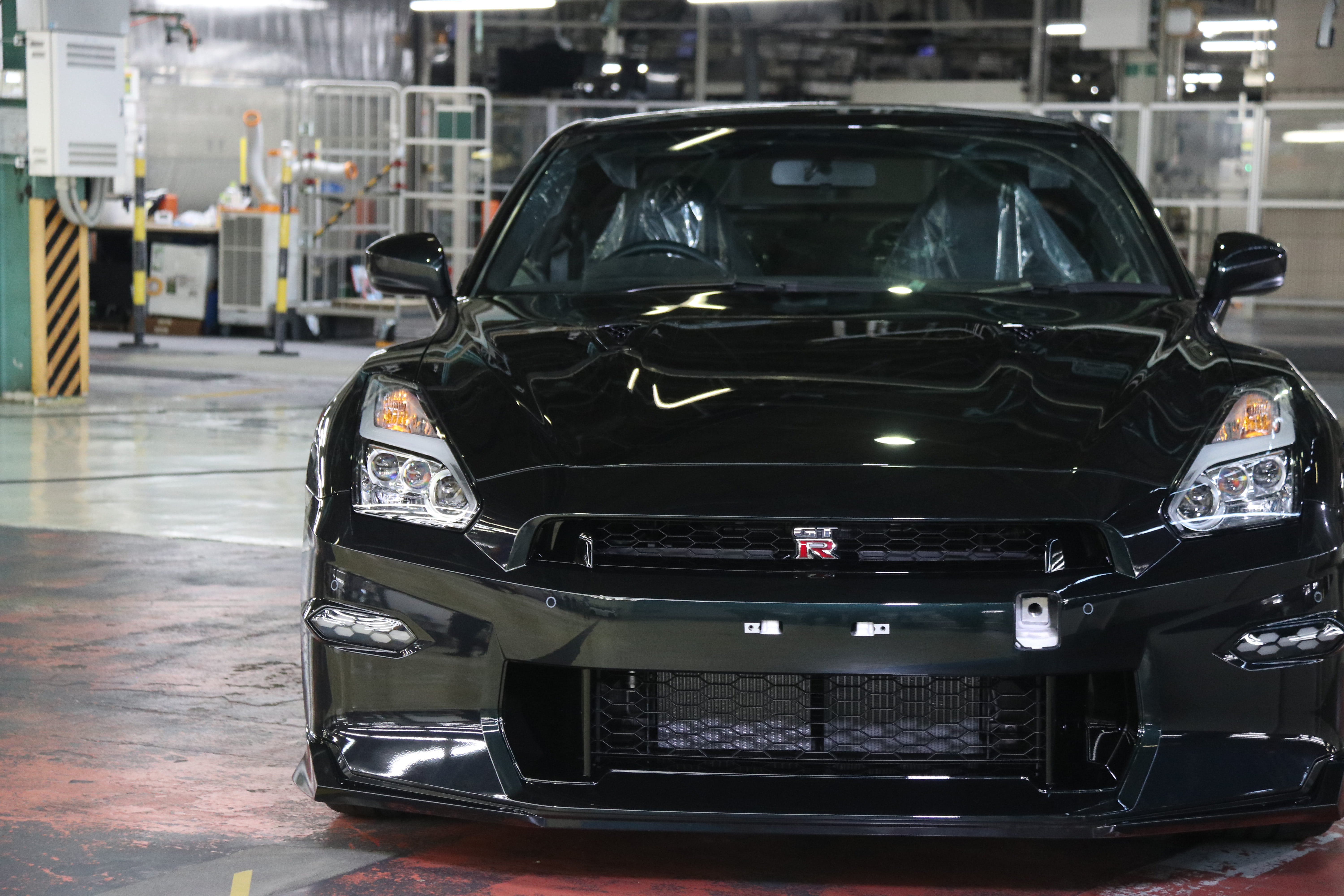 ありがとう、R35 GT-R。栃木工場で最終生産車オフライン式が開催。18年 