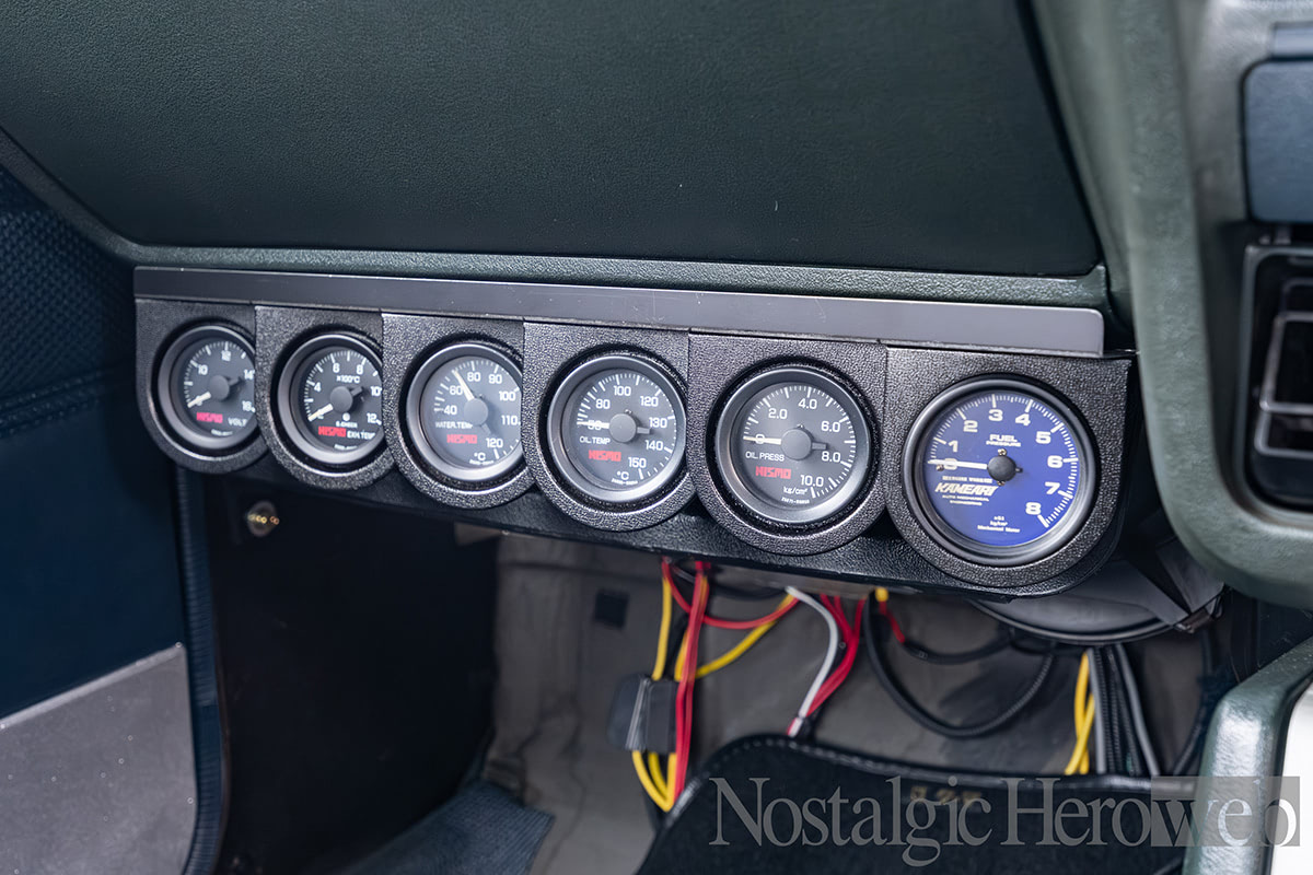 ケンメリ2000GT 7連メーター＋GT-R風仕上げメーターパネル 動作未確認