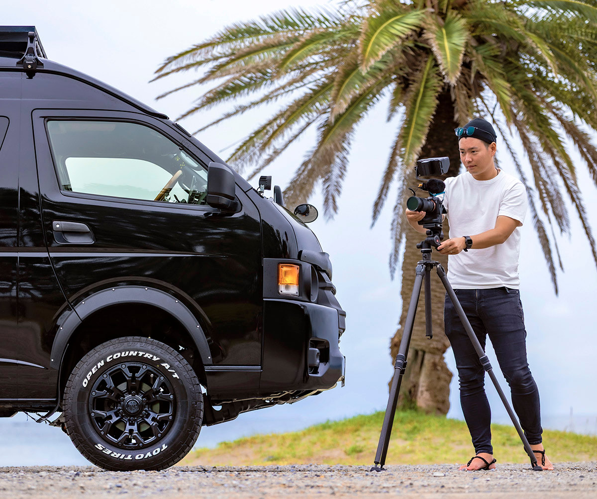 巨大ハイエース専門店のYouTuberの愛車拝見！】武骨な外装とフルDIYの