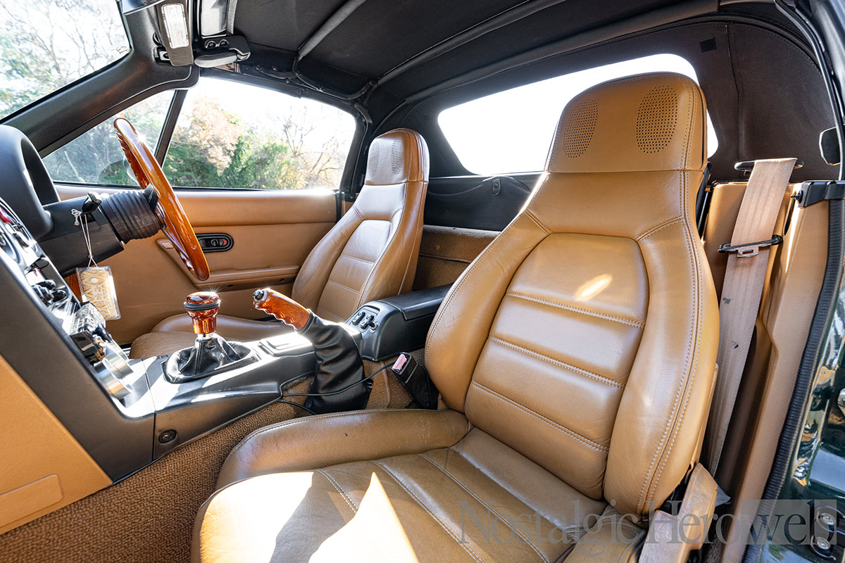 平成に復活したライトウエイトスポーツに、英国の気品をまとわせた