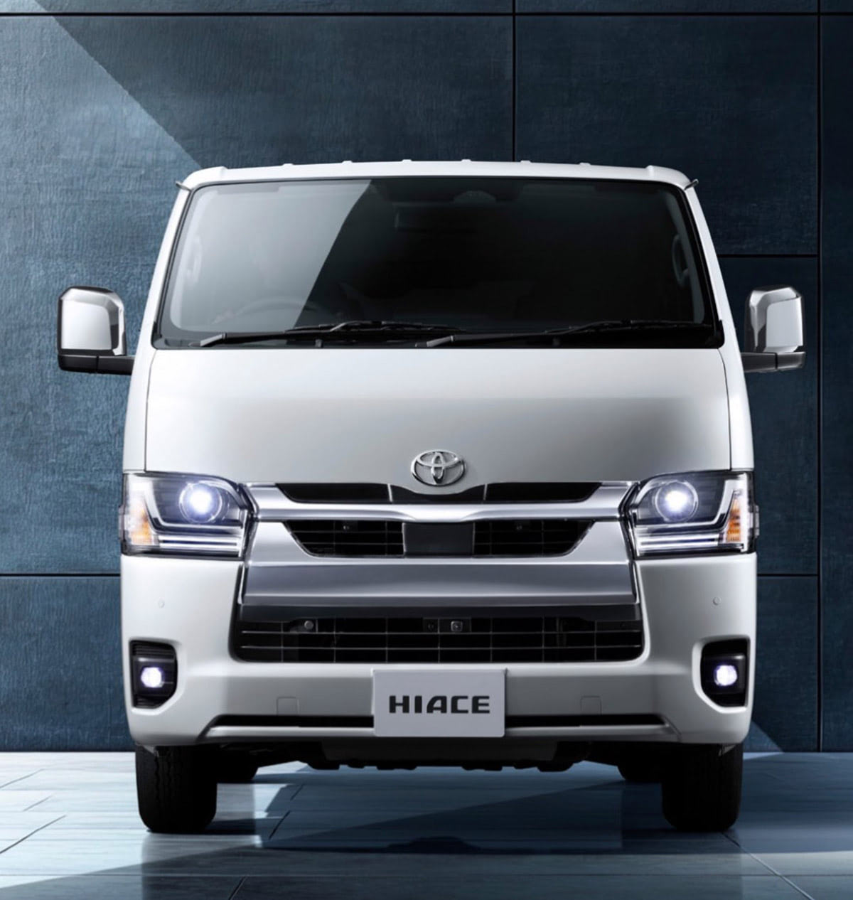 286万円〜】新型ハイエース登場！ 23年目の進化で高級車顔負けの装備に 