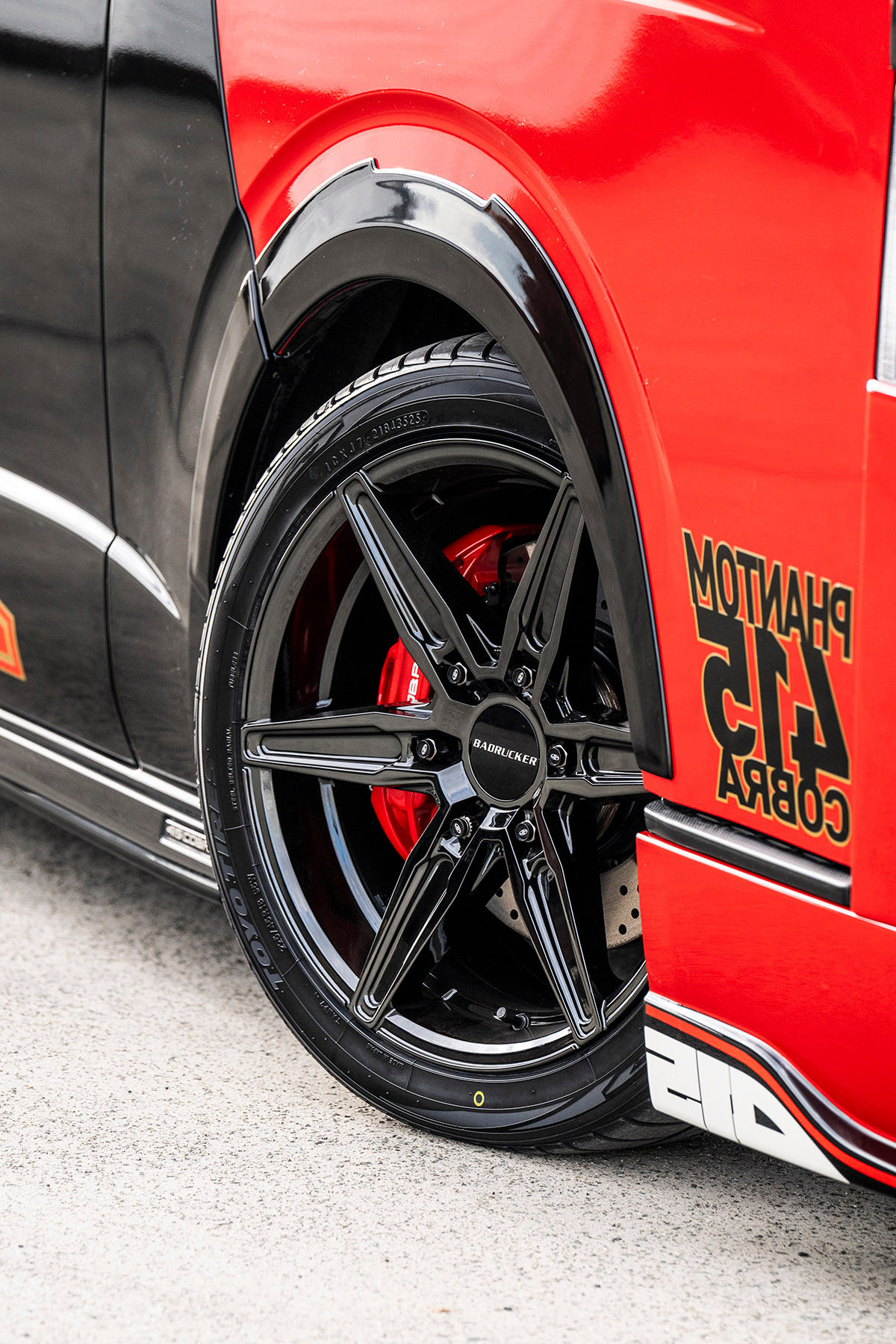 新型ハイエースに履かせたい415コブラの最新ホイール | カスタムCAR