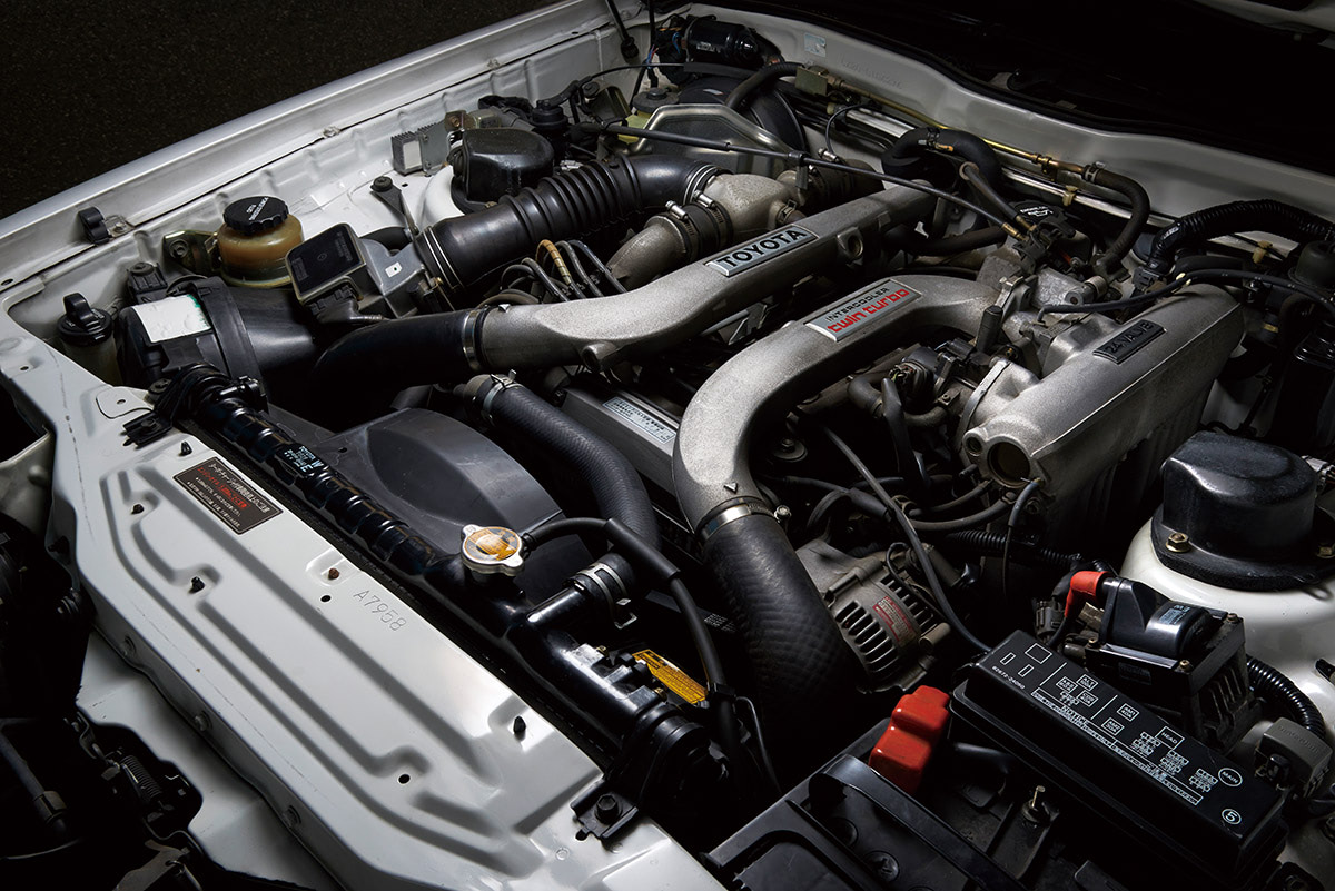 最先端技術の塊。それがソアラだった！ 210psの空冷式ICターボ搭載