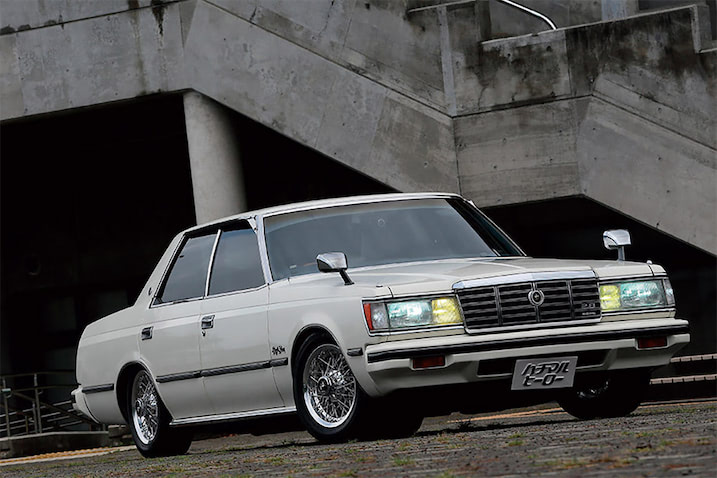 オニクラ」と呼ばれたその由来とは？｜1983年式 クラウン 4ドア
