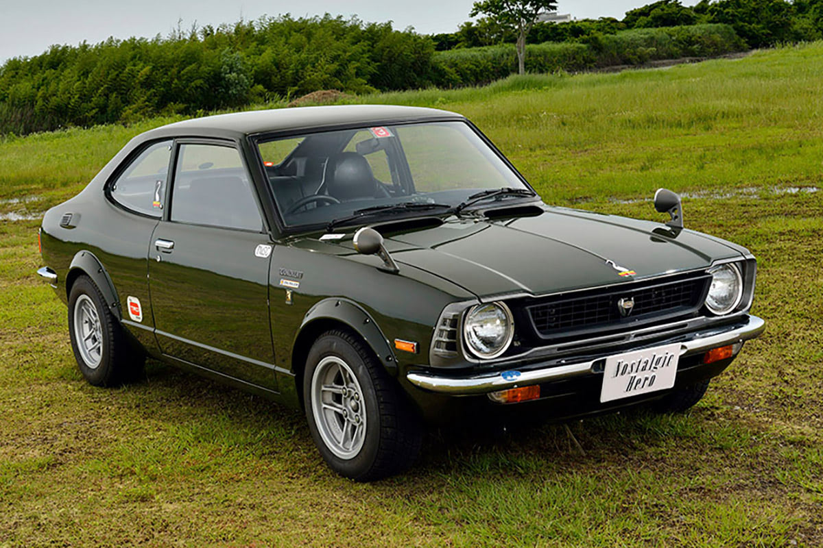 トヨタTE27　純正オーバーフェンダー新品1台分 時代を感じる標準のオーバーフェンダー | ossanauto
