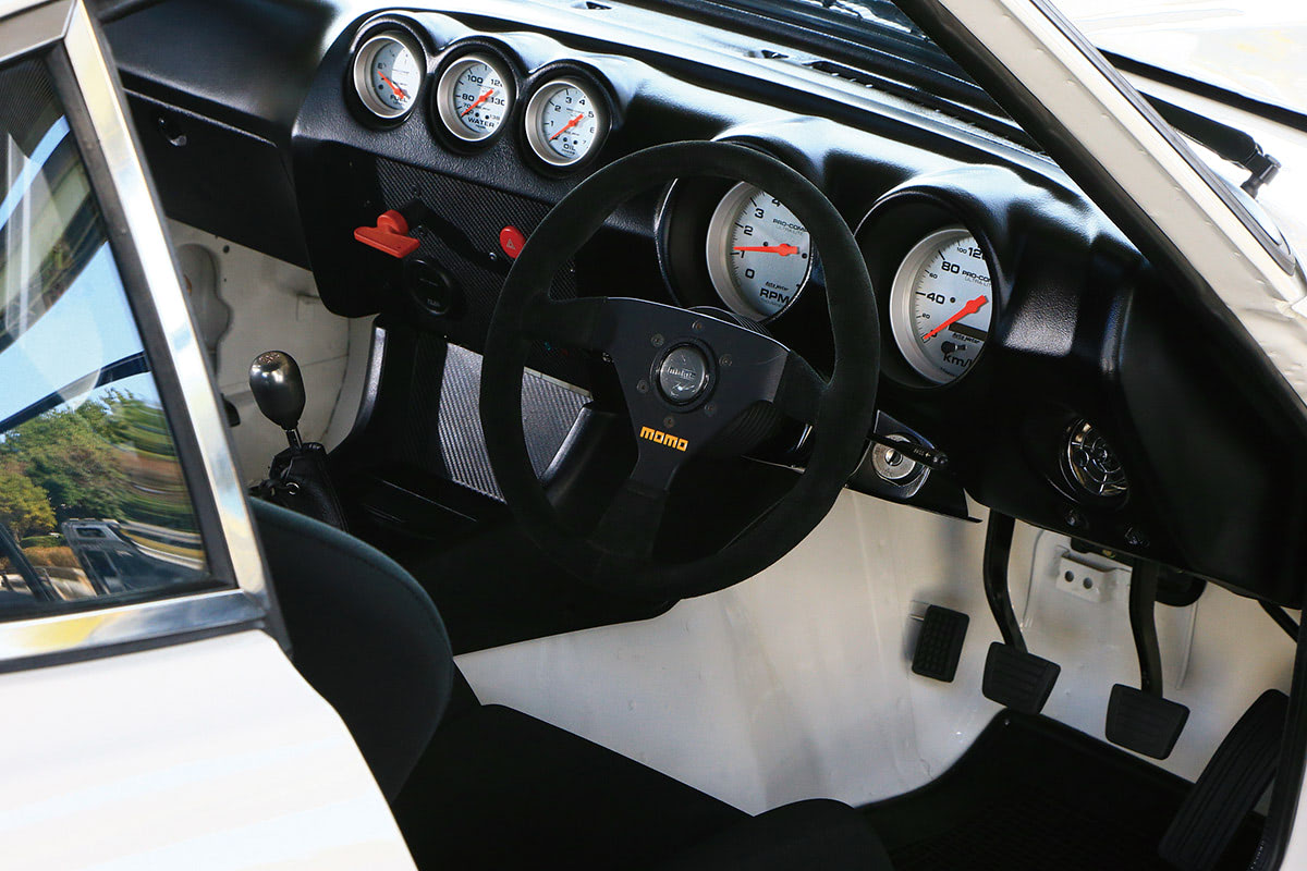 あまりにもキレイに仕上がった レストア作業を手伝い始めた息子の存在 1978年式 日産 フェアレディ Z T Vol 4 Nosweb Jp 日本の旧車webマガジン ノスウェブドットジェイピー