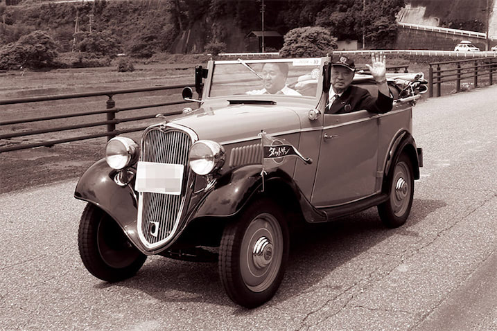 9449dba7b816003629383945856915