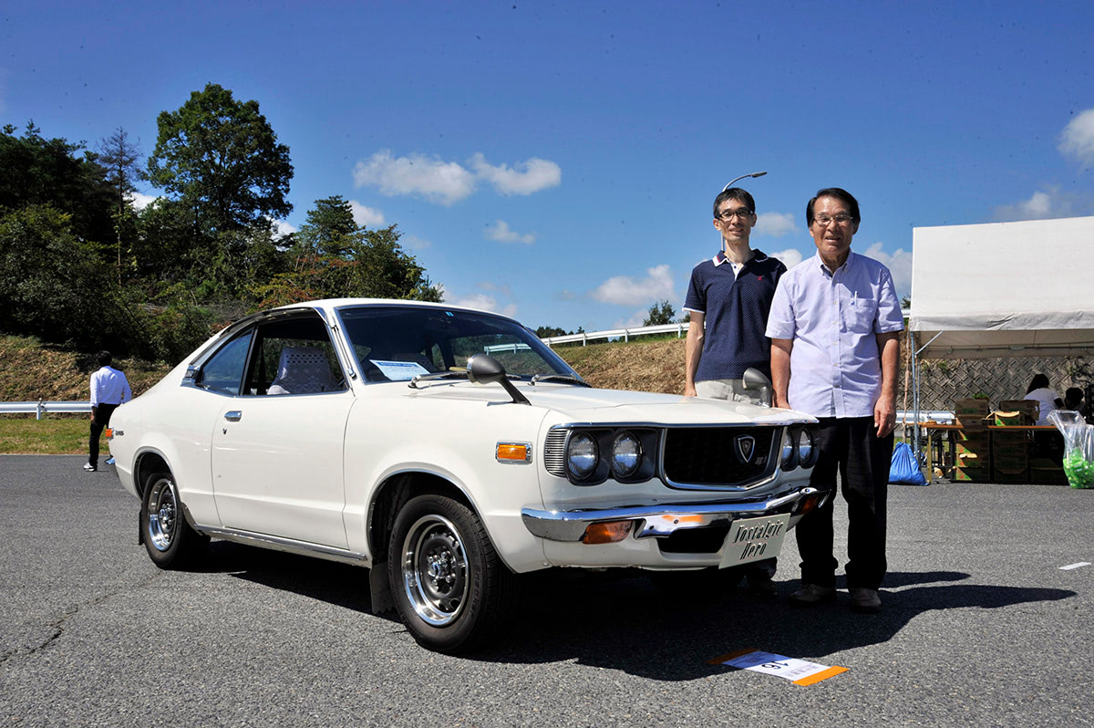 3／77台！ キャロル360のためにガレージ付きの家を建てたオーナー