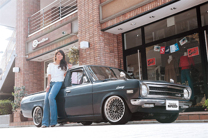 Ｂ１１０サニーGXグリル当時物 トリコロール グリルはグリル、ライトはライトと、それぞれが独立してるのが好きなん