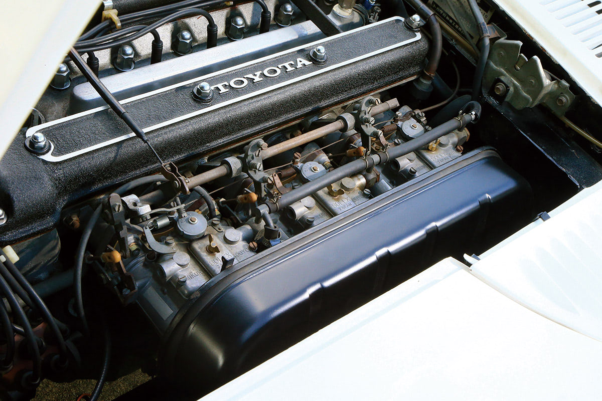 ショップのおすすめアイテムをご紹介 トヨタ 2000GT キャブレター