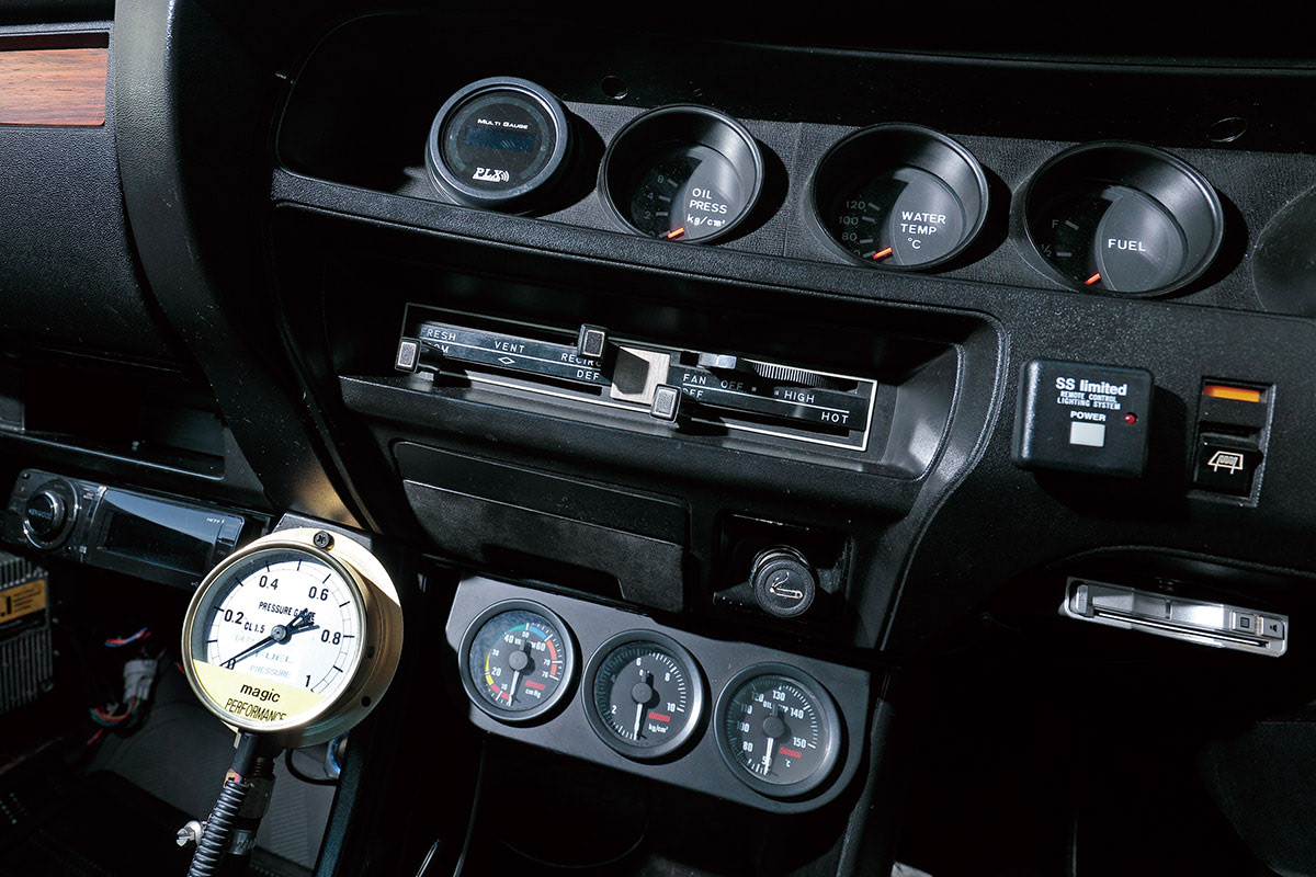 旧車　昭和レトロ　三菱コルトステアリング Amazon.co.jp: 廃版昭和レトロ日本製80年代当時物 旧車 アルト