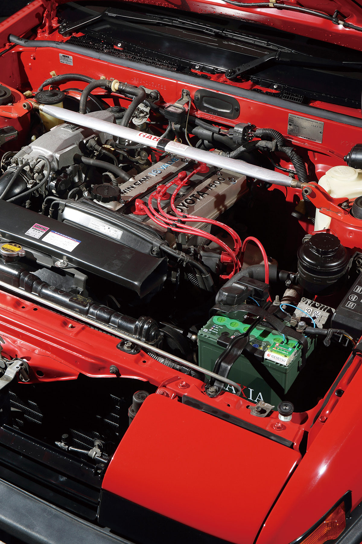 AE86 前期 トレノ サイドモール 2ドア 3ドア レビン ハチロク　純正 AE86 前期 トレノ サイドモール 2ドア 3ドア レビン ハチロク 純正