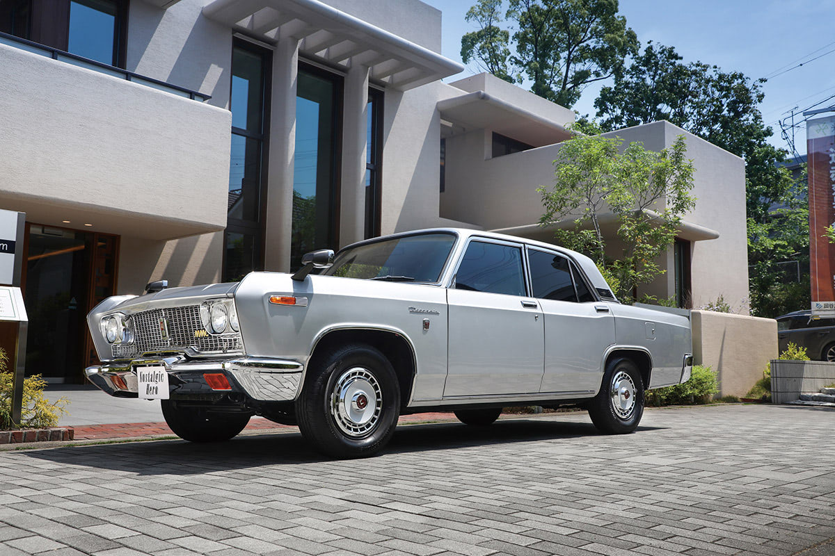 送迎はデボネアで【3】昭和の雰囲気が懐かしいデボネア｜1983年式 三菱