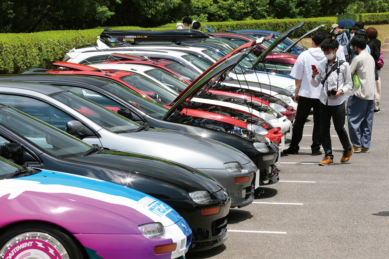 アンフィニ編】平成初頭を彩ったマツダの名車と迷車の集い マツダ5
