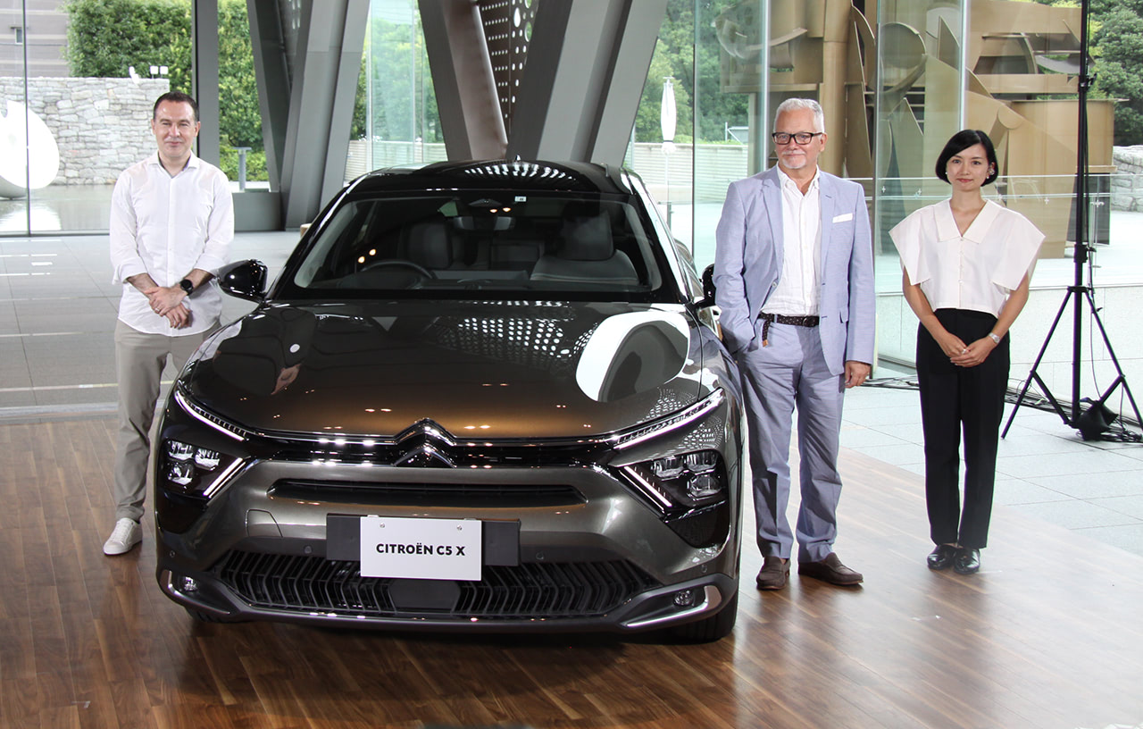 ボディカラーはグリ アマゾニトゥ、プラン ナクレなど4色｜シトロエン