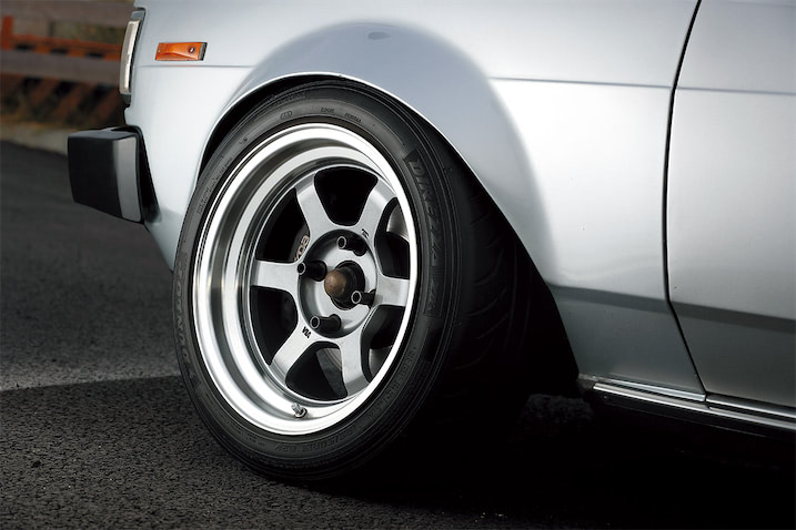 貴重 トヨタ 3T-GTE 型 灰皿 旧車 DOHC 8バルブ 1800GT 貴重 トヨタ 3T-GTE 型 灰皿 旧車 DOHC 8バルブ 1800GT