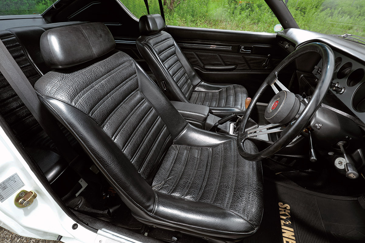 旧車スカイライン純正5速シフトノブ 、ケンメリ、ジャパン、GT-R 旧車スカイライン純正5速シフトノブ 、ケンメリ、ジャパン、GT-R