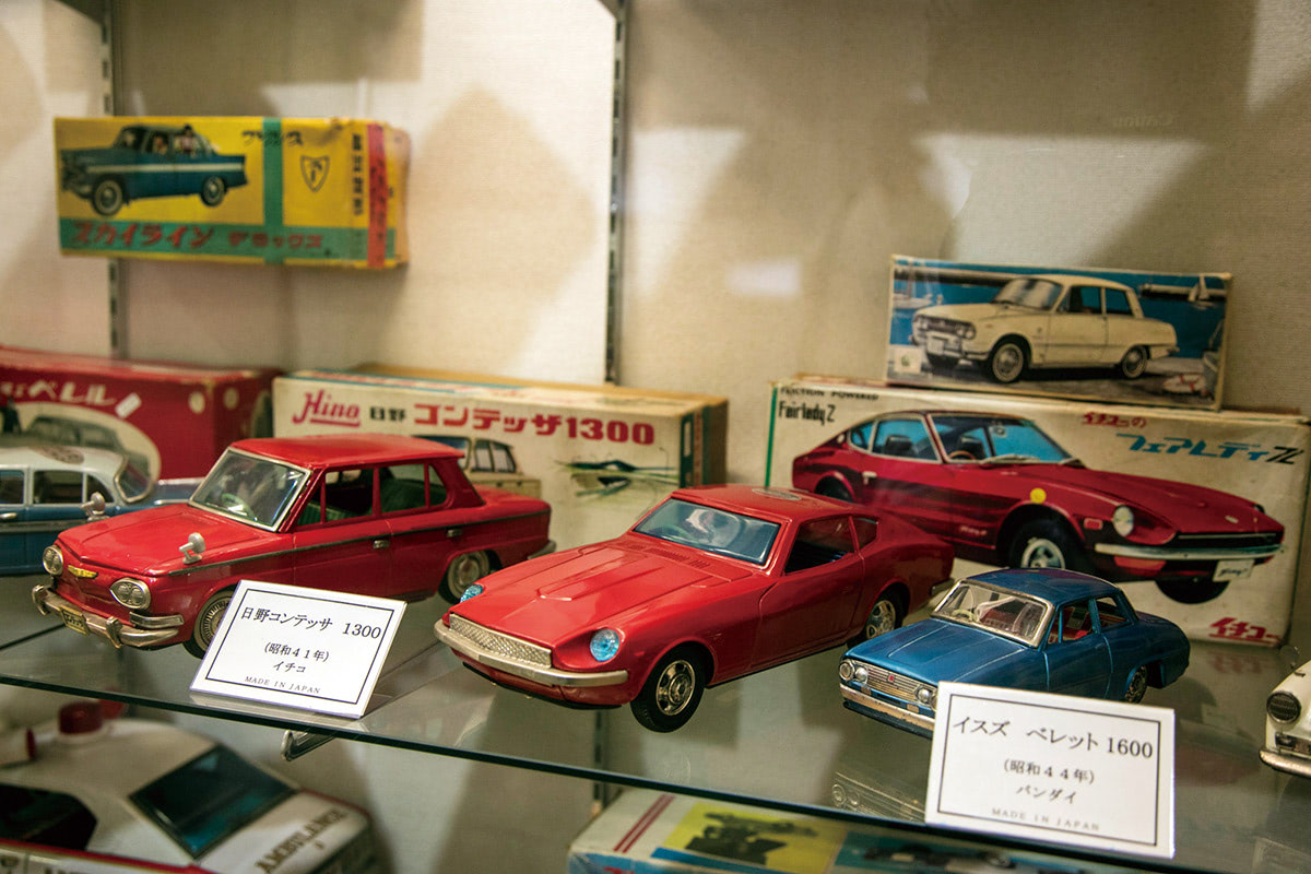 G933 当時物 レトロ 歴史 資料 昭和 写真 昭和レトログ | かなり傷みがある平屋。 他の投稿はこちら