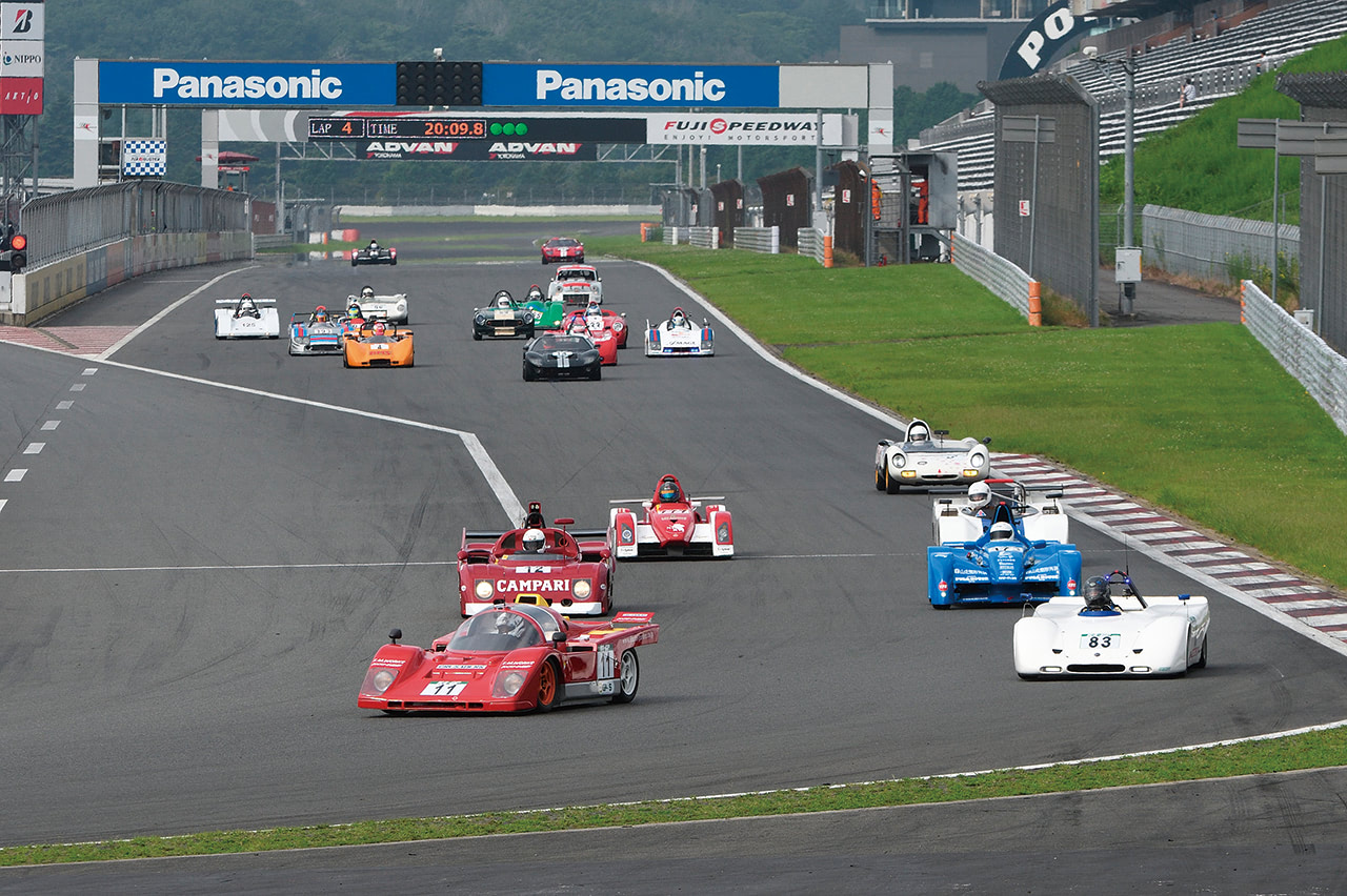 昔のレーシングカーセット これって軽自動車!? 60〜70年代のプロトタイプやグループ7マシンを模