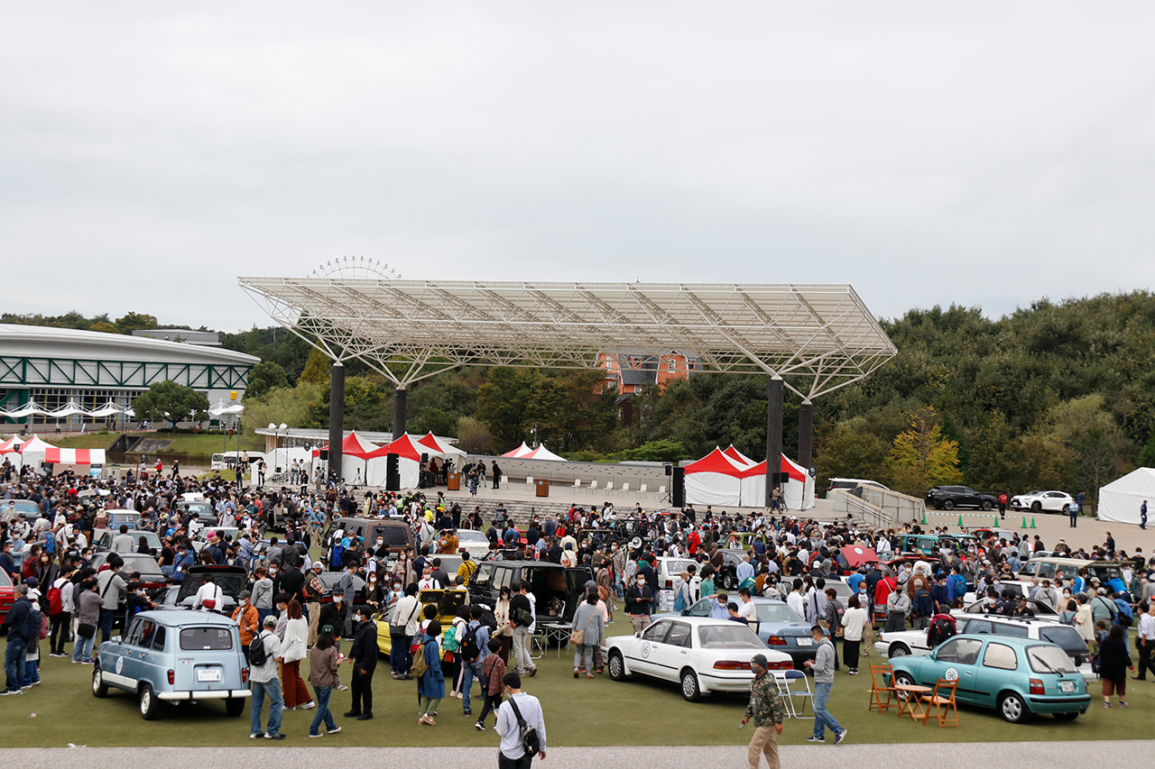 MAZDA 懐かしの名車パネル展