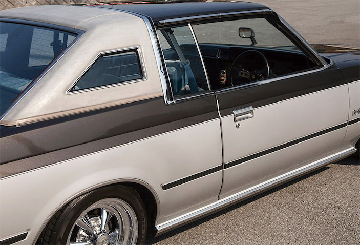 TOMYTEC トヨタ クラウン 2000 スーパーサルーン 限定版 TOMYTEC トヨタ クラウン 2000 スーパーサルーン 限定版 - メルカリ