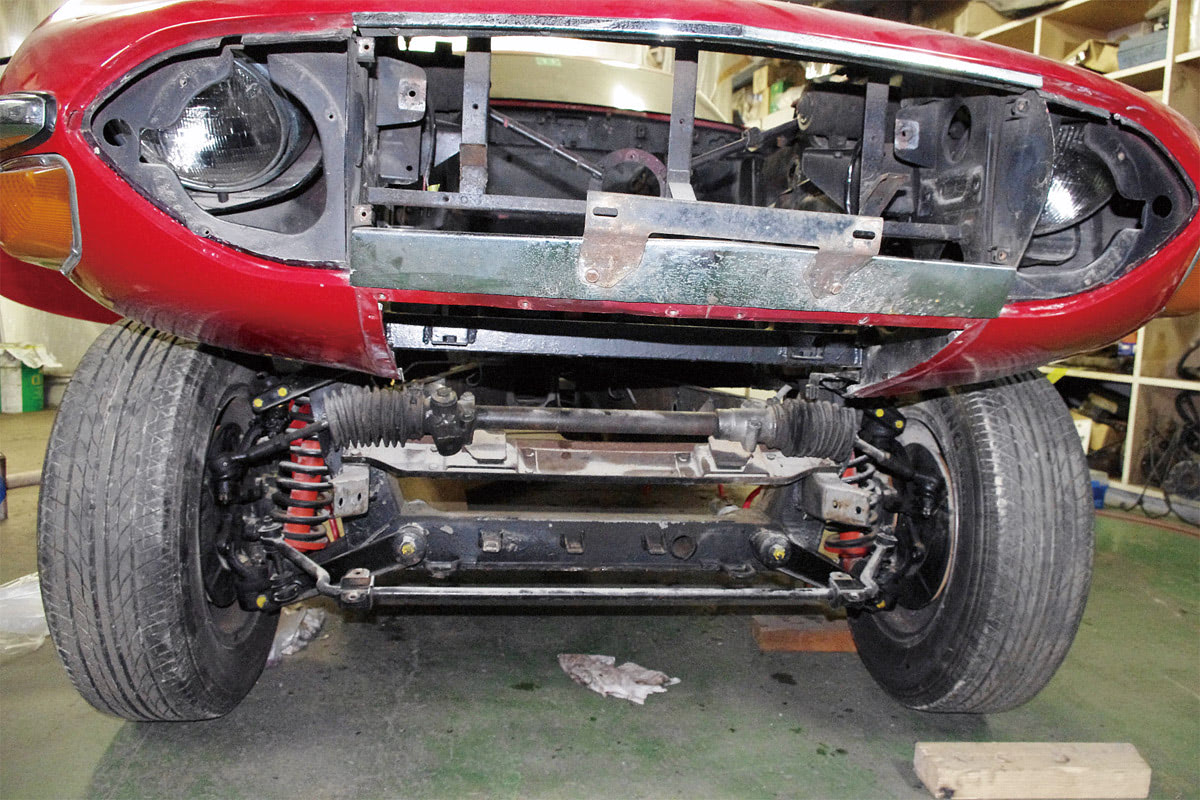 トヨタ2000GT、水害を受けたそのボディの分解が始まる【2-1】ニッポン