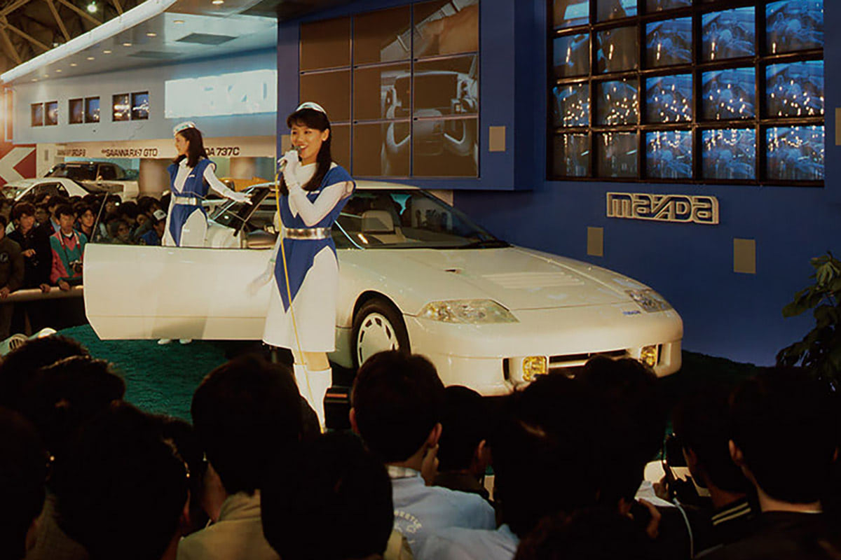 MX-03とともにターンテーブルに載った3ローターツインスクロールターボ