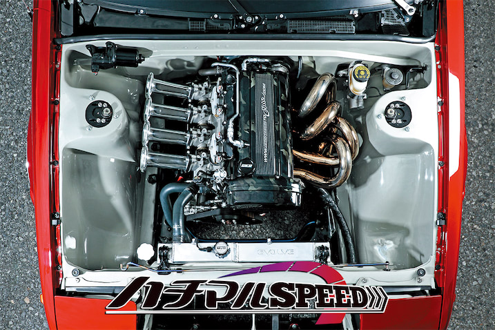 左ハンドルだからこそ実現した吸排気レイアウトの20バルブ4A-G型